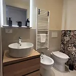 Il Tulipanonero 3* كيافاري